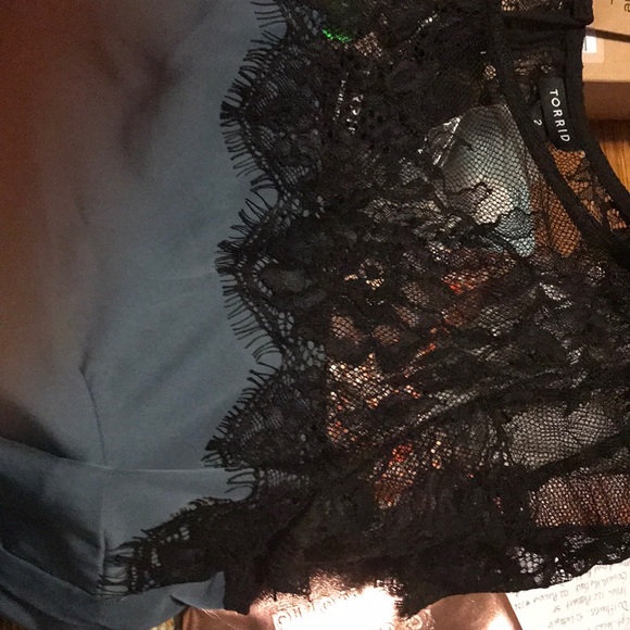 Top - Picture 2 of 3